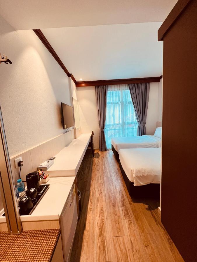 Superior Double or Twin Room,1378809443:JPEG