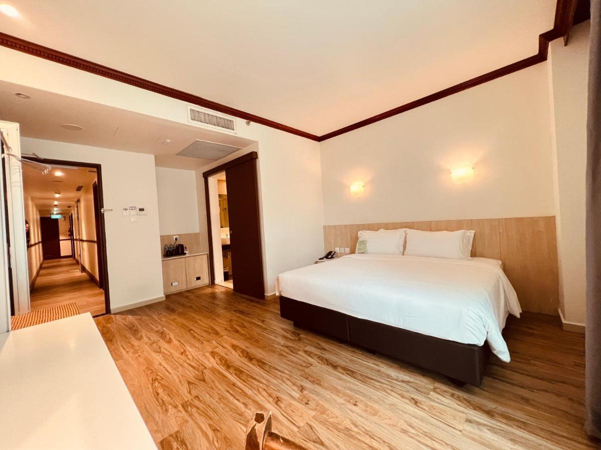 Deluxe Double or Twin Room,1378810253:JPEG