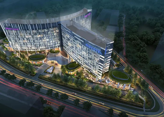 Hotel with Tennis: Novotel Singapore On Stevens