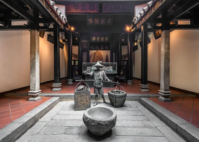 Family Hotel: Amoy By Far East Hospitality