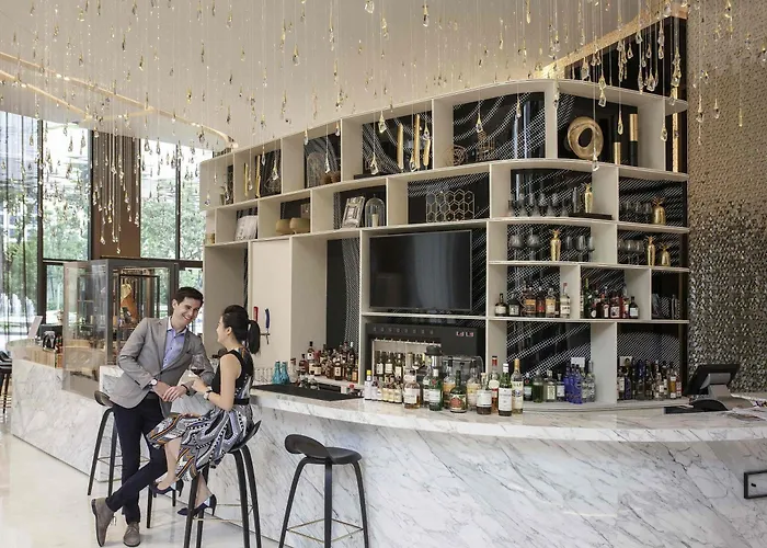 Hotel with Tennis: Novotel Singapore On Stevens